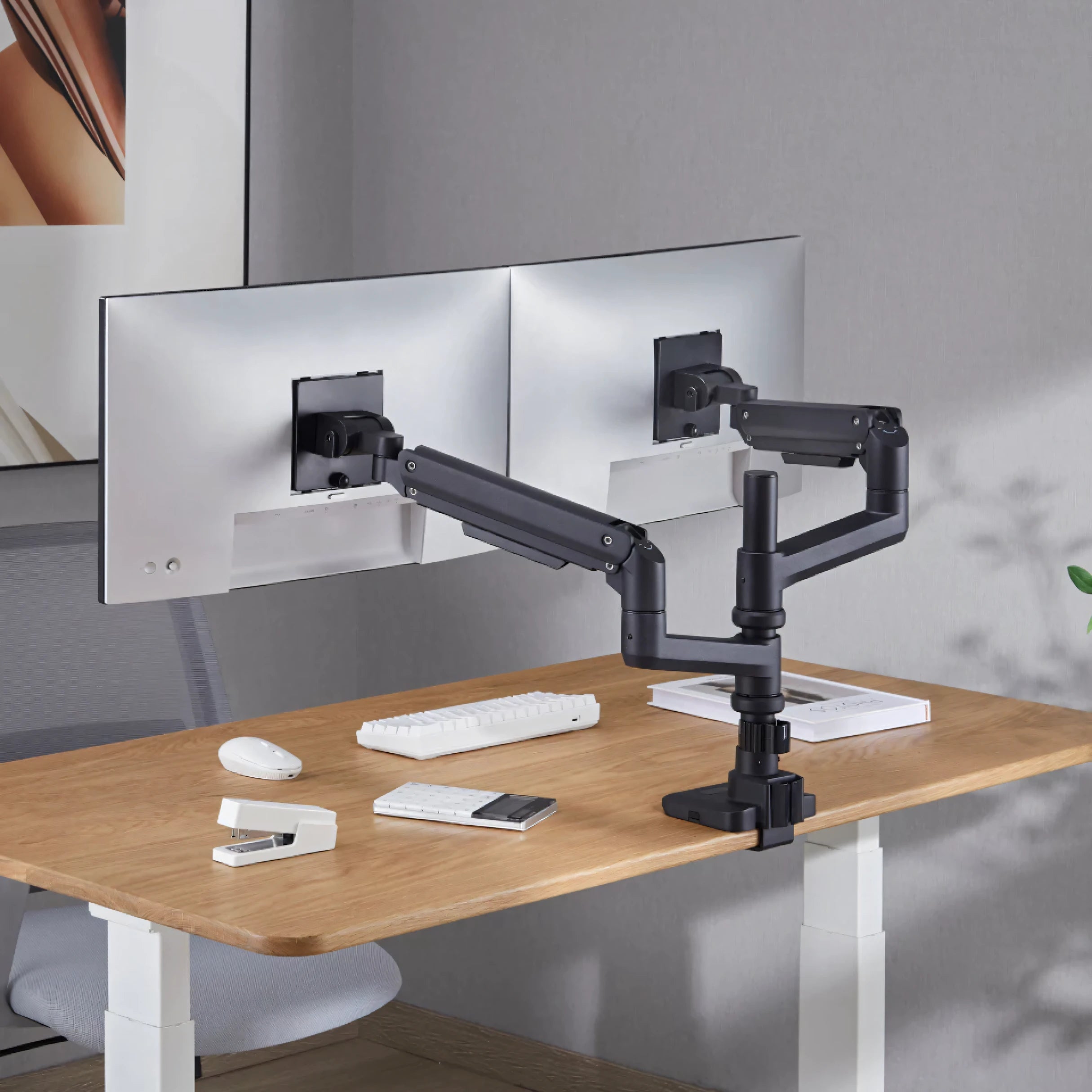 the Aryl™ Fabulous Pole-Mounted Heavy-Duty Gas Spring Monitor Arm